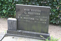 Grave of Gerrit Huitink and Berendina te Selle.